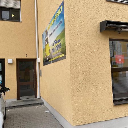 Helle Zwei-Zimmer-Stadt-Wohnung Am Bismarkplatz Mit Tiefgarage Landshut Ngoại thất bức ảnh