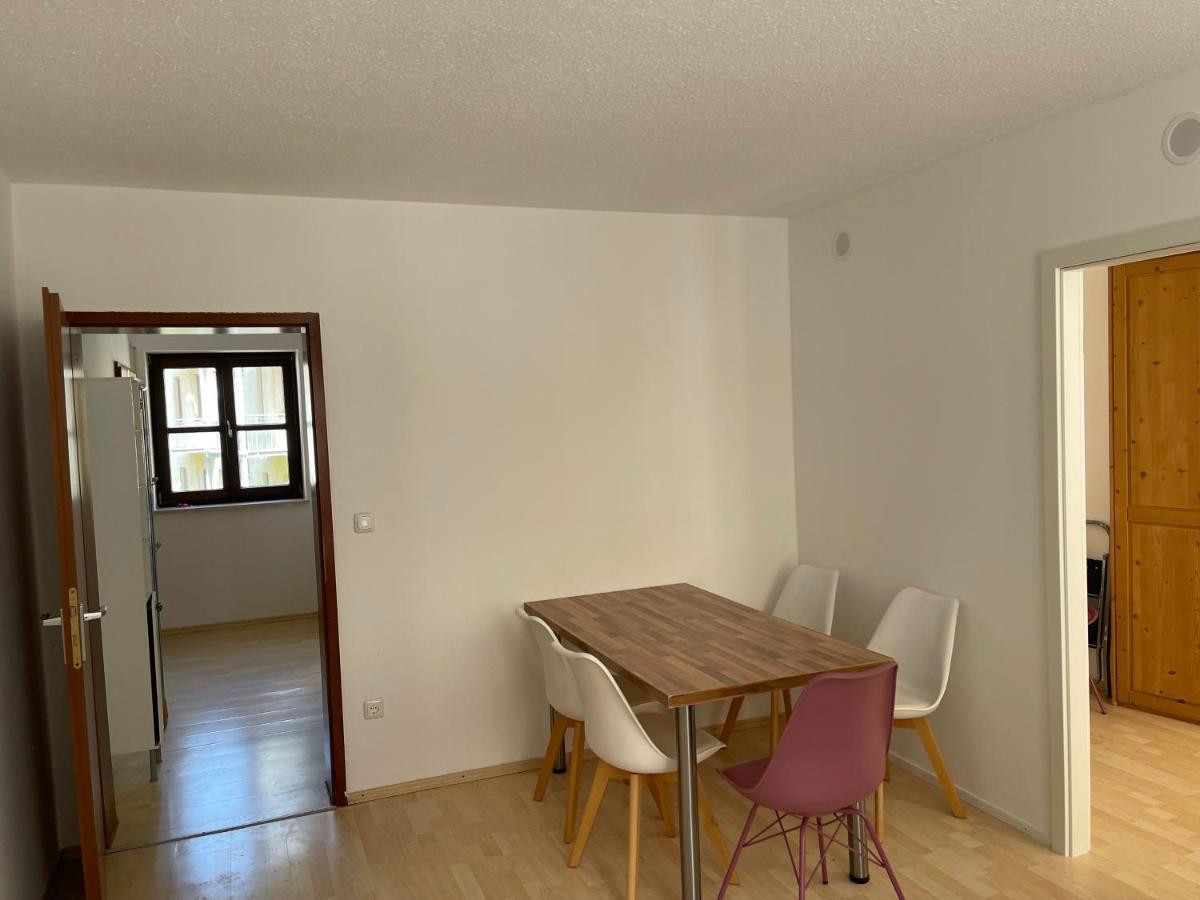Helle Zwei-Zimmer-Stadt-Wohnung Am Bismarkplatz Mit Tiefgarage Landshut Ngoại thất bức ảnh